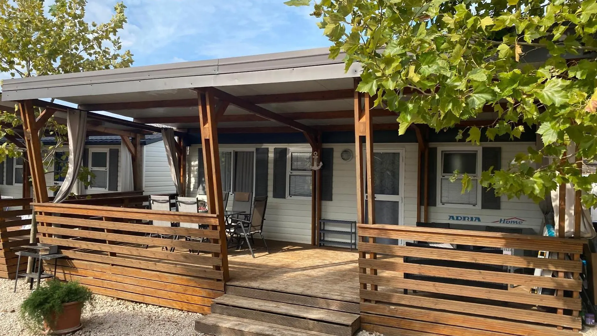 Chalet-Mobilehome Mit Pool Turanj Campsite